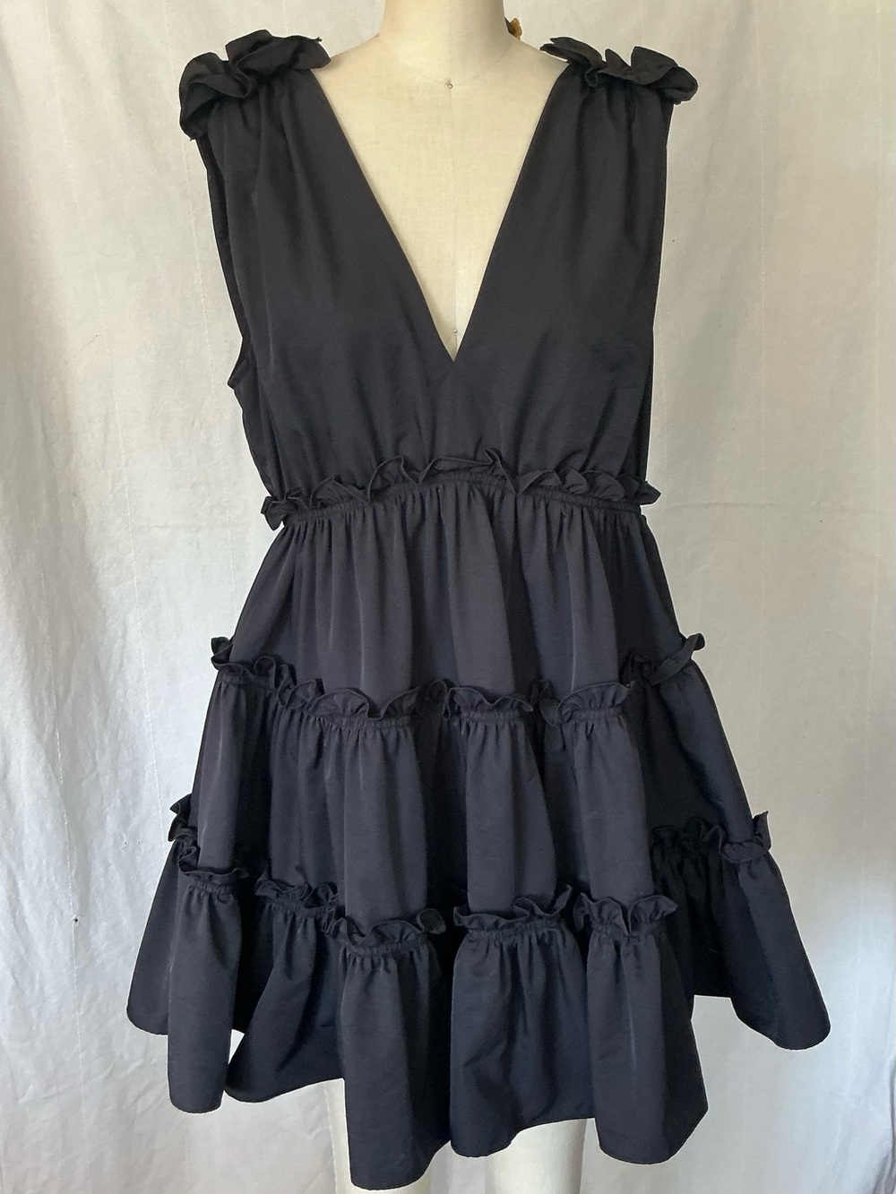 Women's Black Ruffle Tiered V-Neck Mini Dress